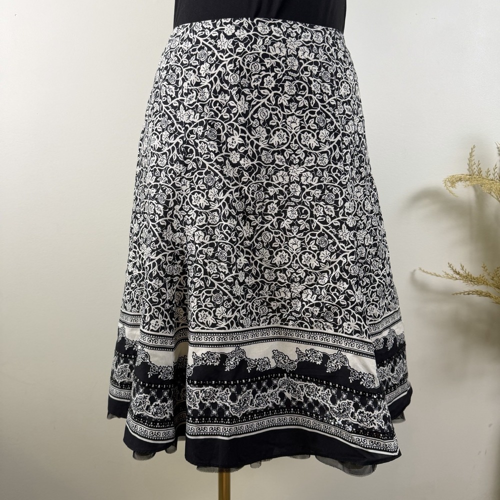 Apt. 9 Black & White Floral Cotton A-Line Skirt Size 8 Mesh Underskirt Sequin